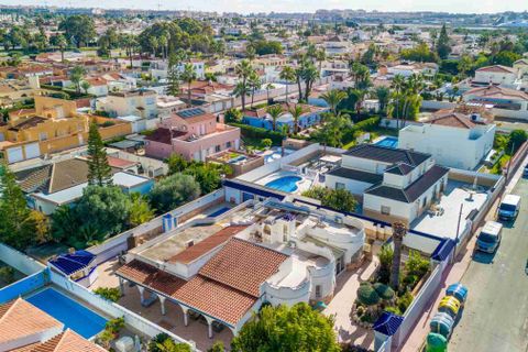 Villa a Torrevieja, Alicante, Torrevieja - € 580.000 | Ref: Sol2524 - foto 47