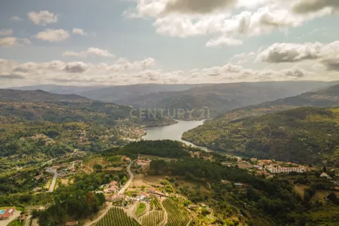 Helårsgrund i Penhalonga e Pacos de Gaiolo, Porto, Penhalonga e Pacos de Gaiolo - € 47.000 | Ref: C0471-00362 - foto 10