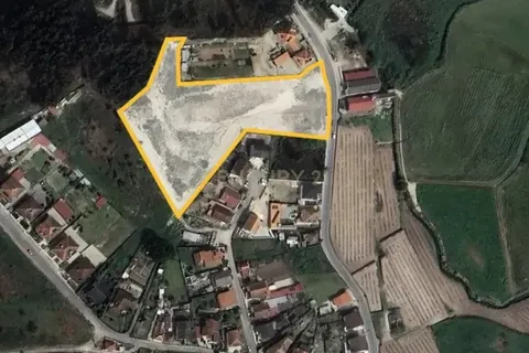 Helårsgrund i Amarante, Porto, Amarante - € 350.000 | Ref: C0471-00365 - foto 1