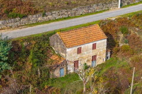 Helårsgrund i Penhalonga e Pacos de Gaiolo, Porto, Penhalonga e Pacos de Gaiolo - € 85.000 | Ref: C0471-00386 - foto 2