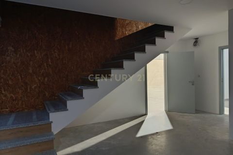 Erhvervsejendom i Paredes, Porto, Paredes - € 629.000 | Ref: C0471-00408 - foto 3