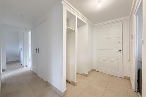 Villa a Chaponost, Rhone, Chaponost - € 480.000 | Ref: getkey_u_510452729 - foto 2