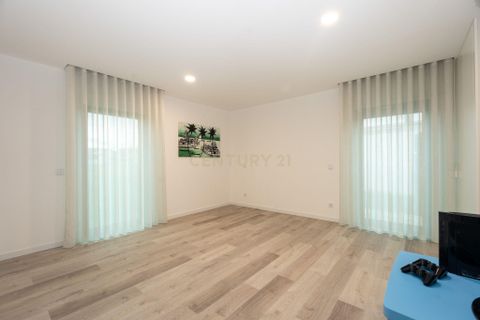Villa i Oeiras, Lisbon, Oeiras - € 1.250.000 | Ref: C0444-00585 - foto 41