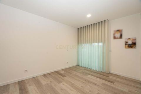 Villa i Oeiras, Lisbon, Oeiras - € 1.250.000 | Ref: C0444-00585 - foto 44