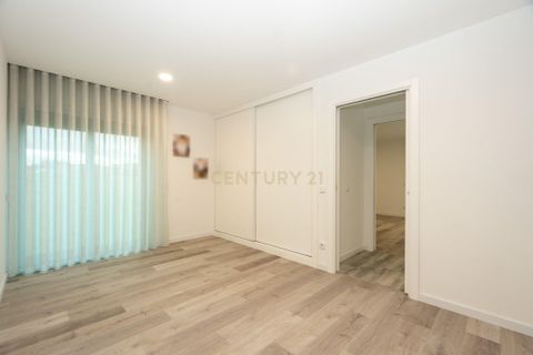 Villa i Oeiras, Lisbon, Oeiras - € 1.250.000 | Ref: C0444-00585 - foto 45