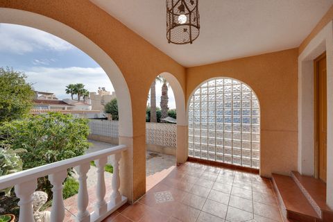 Villa i Torrevieja, Alicante, Torrevieja - € 390.000 | Ref: A9234 - foto 10