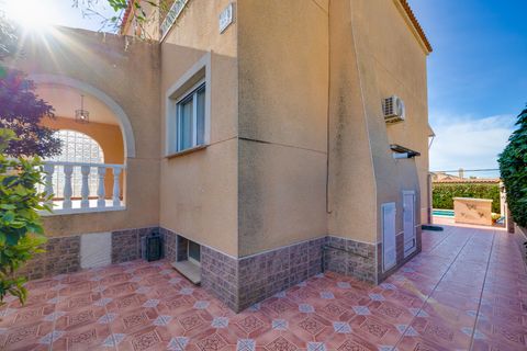 Villa i Torrevieja, Alicante, Torrevieja - € 390.000 | Ref: A9234 - foto 13