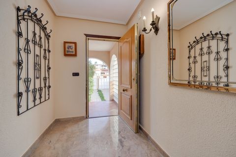 Villa i Torrevieja, Alicante, Torrevieja - € 390.000 | Ref: A9234 - foto 29
