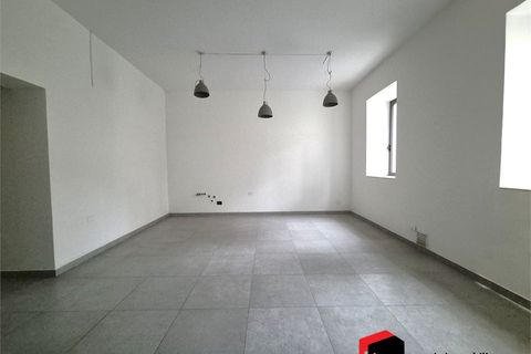 Erhvervsejendom i Thiene, Vicenza, Thiene - € 80.000 | Ref: A061 - foto 3