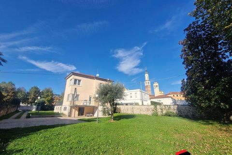 Villa i Thiene, Vicenza, Thiene - € 1.200.000 | Ref: SIN307 - foto 9