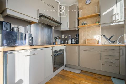 Lejlighed i Marseille, Bouches-du-Rhone, Marseille - € 269.000 | Ref: PFO4-BJP-LSV - foto 5