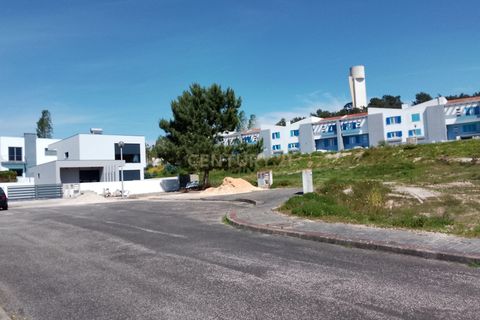 Helårsgrund i Obidos, Leiria, Obidos - € 105.000 | Ref: C0246-03101 - foto 4