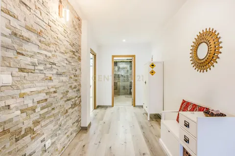 Villa i Oeiras, Lisbon, Oeiras - € 760.000 | Ref: C0246-03222 - foto 9