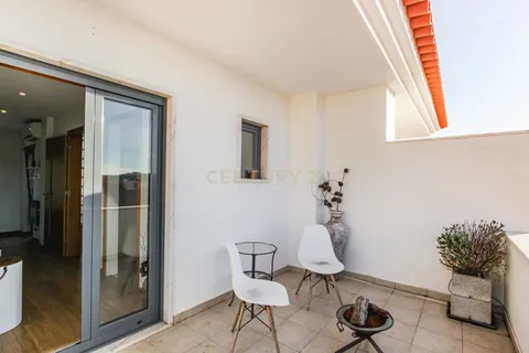 Villa i Oeiras, Lisbon, Oeiras - € 760.000 | Ref: C0246-03222 - foto 25