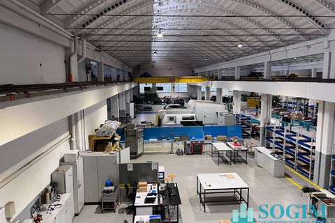 L'establiment comercial a Abbiategrasso, Milan, Abbiategrasso - € 24.166/mes | Ref: 37741 - foto 2