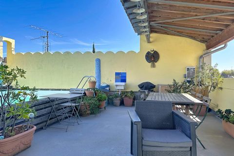 Villa a Avignon, Vaucluse, Avignon - € 750.000 | Ref: FR167 - foto 2