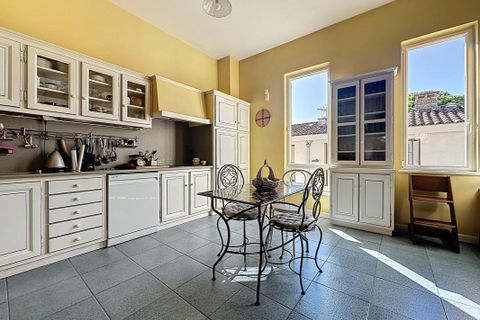 Villa a Avignon, Vaucluse, Avignon - € 750.000 | Ref: FR167 - foto 8