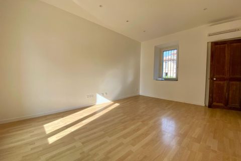 L'establiment comercial a Avignon, Vaucluse, Avignon - € 27.408/mes | Ref: 1374 - foto 3