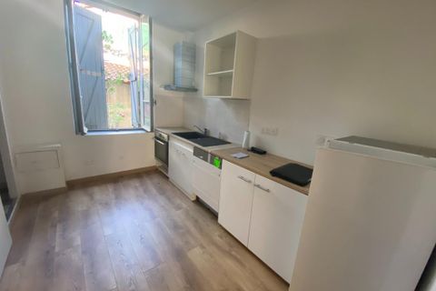 L'establiment comercial a Avignon, Vaucluse, Avignon - € 10.200/mes | Ref: 984 - foto 4