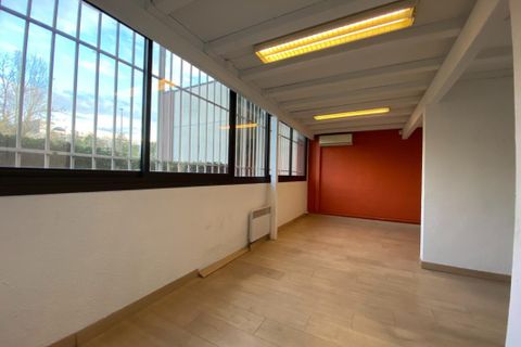 L'establiment comercial a Avignon, Vaucluse, Avignon - € 38.580/mes | Ref: 784 - foto 4