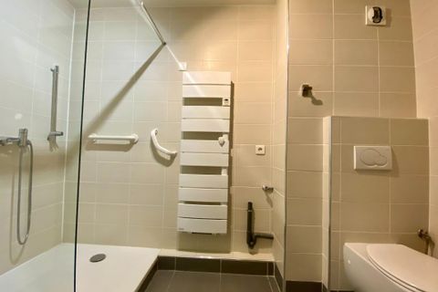 Apartament a Avignon, Vaucluse, Avignon - € 1.500/mes | Ref: 1055-1 - foto 5