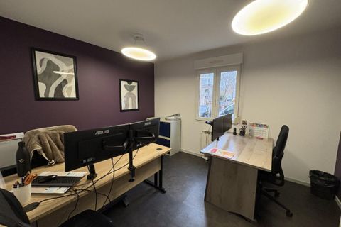 Erhvervsejendom i Figeac, Lot, Figeac - € 194.500 | Ref: EC44DE814E244127 - foto 3