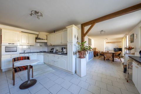 Villa a Saint-Mard, Charente-Maritime, Saint-Mard - € 560.000 | Ref: 40E359EF81E44FDF - foto 5