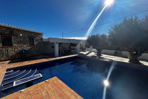 Villa i Benissa, Alicante, Benissa - € 970.000 | Ref: SLV19-5200J - foto 1