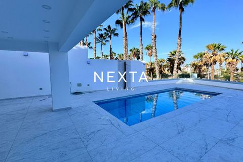 Villa a San Eugenio, Tenerife, San Eugenio - € 1.350.000 | Ref: 1031 - foto 13