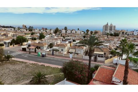 Villa a Torrevieja, Alicante, Torrevieja - € 469.000 | Ref: 230-SI-003772 - foto 35