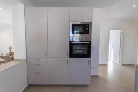 Villa a Torrevieja, Alicante, Torrevieja - € 469.000 | Ref: 230-SI-003772 - foto 9
