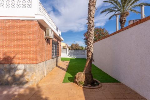 Villa a Torrevieja, Alicante, Torrevieja - € 469.000 | Ref: 230-SI-003772 - foto 28