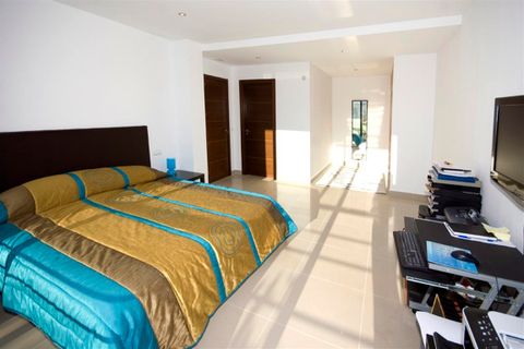Villa a Benahavis, Malaga, Benahavis - € 5.000/mes | Ref: MLS88668B - foto 11