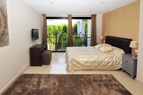 Villa a Benahavis, Malaga, Benahavis - € 5.000/mes | Ref: MLS88668B - foto 17