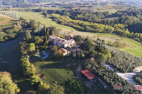 Villa a Poggibonsi, Siena, Poggibonsi - € 1.420.000 | Ref: ORU-2375 - foto 2