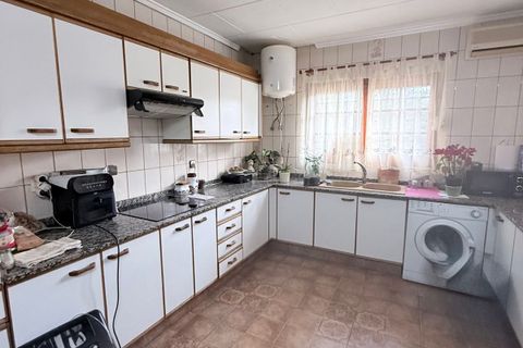 Villa i Vilamarxant, Valencia, Vilamarxant - € 270.000 | Ref: 63682a27-a331-4d07-a - foto 3