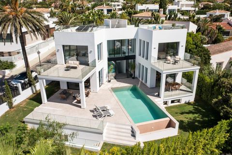 Villa i Marbella, Malaga, Marbella - € 3.450.000 | Ref: APM00378/11015 - foto 1