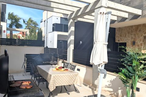 Villa i Cabo Roig, Alicante, Cabo Roig - € 499.950 | Ref: LMCD-74546 - foto 13