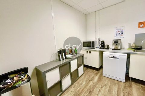 L'establiment comercial a Bron, Rhone, Bron - € 8.583/mes | Ref: 86701758 - foto 14