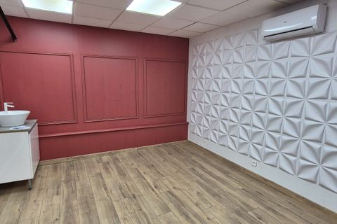 Erhvervsejendom i Arles, Bouches-du-Rhone, Arles - € 282.000 | Ref: VP105-ACTIVPATRIMONIA - foto 5