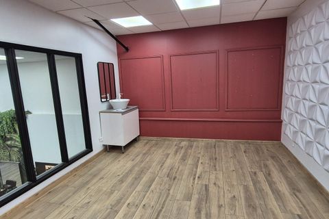 Erhvervsejendom i Arles, Bouches-du-Rhone, Arles - € 282.000 | Ref: VP105-ACTIVPATRIMONIA - foto 2
