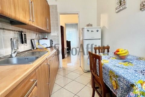 Apartament a Bari, Bari, Bari - € 980/mes | Ref: AA2587 - foto 3