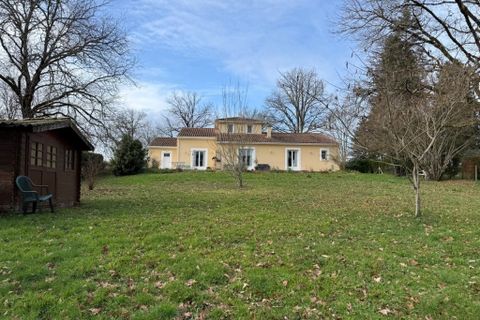 Villa i Confolens, Charente, Confolens - € 249.950 | Ref: r7413 - foto 4