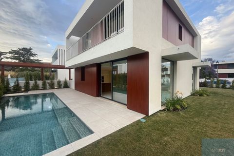 Villa in Sintra, Lisbon, Sintra - € 1.100.000 | Ref: MORTM014 - foto 1