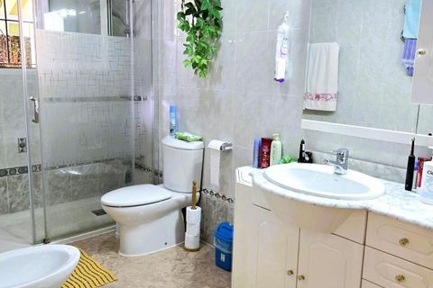 Villa i Playa Flamenca, Alicante, Playa Flamenca - € 570.000 | Ref: 27-42-239-11-590/73898 - foto 19