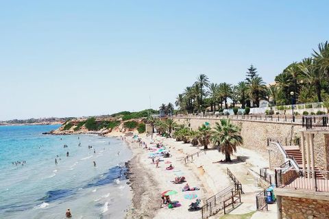 Villa i Punta Prima, Alicante, Punta Prima - € 560.000 | Ref: 27-37-0-11-872/73980 - foto 2