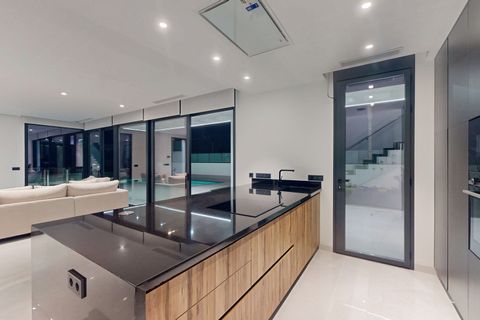 Villa a Finestrat, Alicante, Finestrat - € 1.200.000 | Ref: NBCB-44823 - foto 8