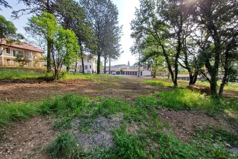 Helårsgrund i Uzer, Ardeche, Uzer - € 61.500 | Ref: Terrain_Uzer - foto 5