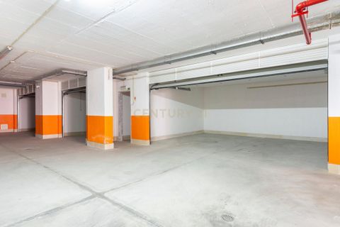 Lejlighed i Oeiras, Lisbon, Oeiras - € 720.000 | Ref: C0184-01246 - foto 25