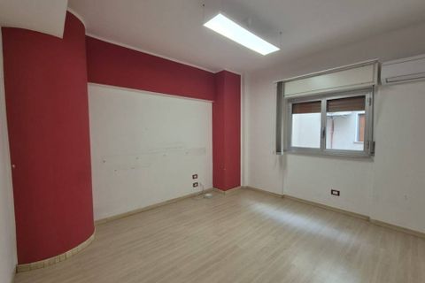 Erhvervsejendom i Palermo, Palermo, Palermo - € 145.000 | Ref: Via Briuccia Ufficio - foto 9